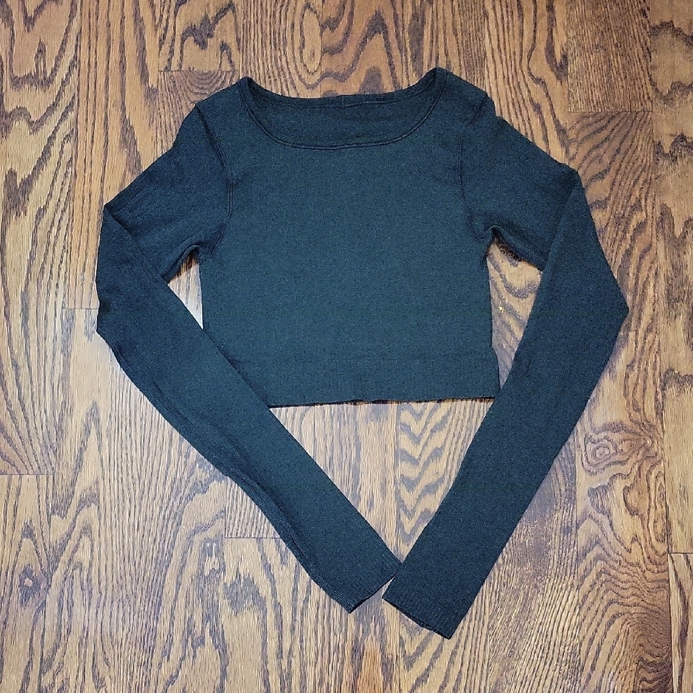 Lululemon Ebb To Street Long Sleeve Crop Top